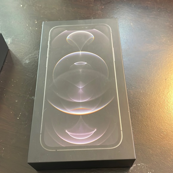 iPhone 12 Pro box - Picture 1 of 1